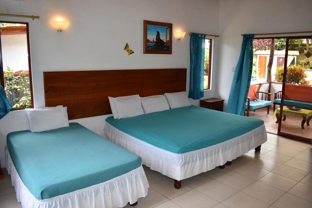 Piedras Blancas Lodge Puerto Ayora  Buitenkant foto